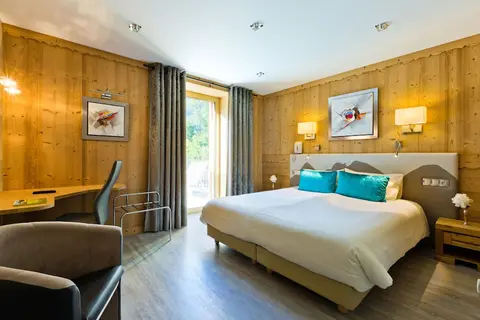 L'Aiguille du Midi, Room
