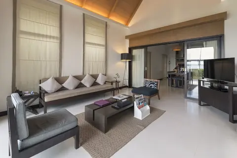 The Sea Koh Samui Resort & Residences by Tolani, Lobby sitting area