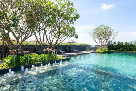 Ramada Plaza by Wyndham Chao Fah, Pool