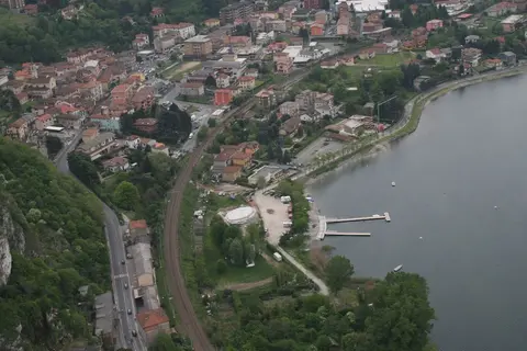 Sirena, Aerial view