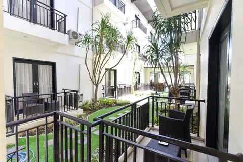 Sylvia bali suite residence, 