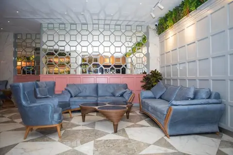 Theatrum Hotel Baku, Lobby sitting area