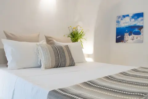 Stoa Cave Villas, Room