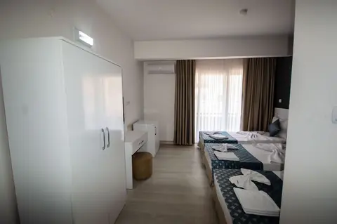 Moonbow Beach Hotel, Room