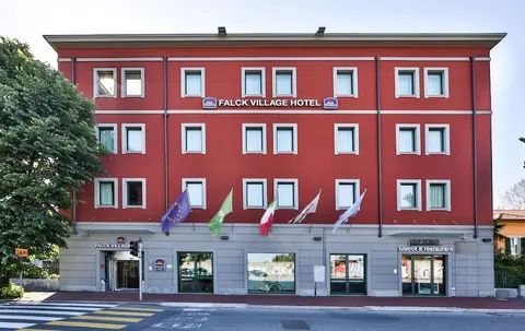 Best Western Falck Village Hotel, Front of property