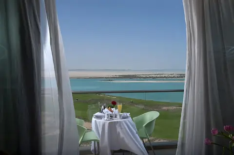 Crowne Plaza Abu Dhabi Yas Island by IHG, Room