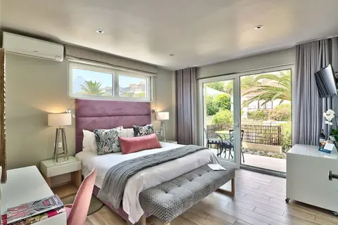 Ocean View House, Room