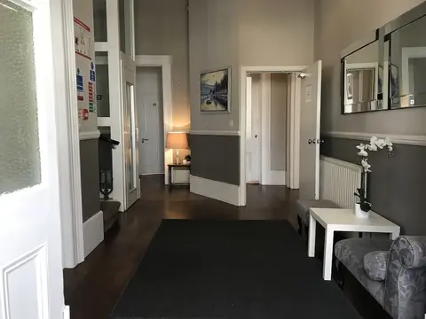 Ravna Gora, Lobby