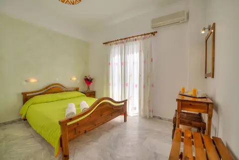 Anna Pension, Room