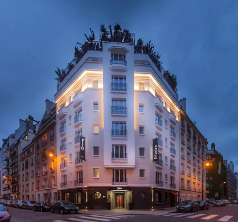 Félicien & SPA, Exterior