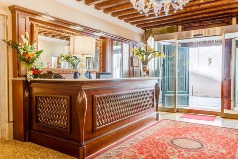 Hotel Al Duca Di Venezia, Reception