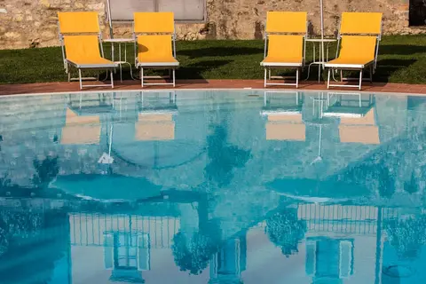 Hotel Villa Campomaggio, Outdoor pool