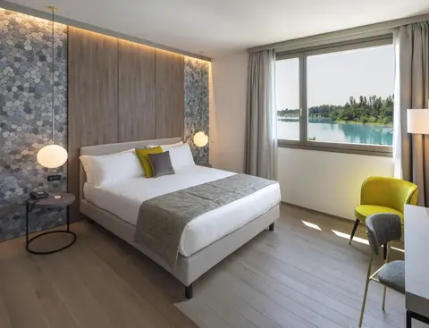Thai Si, Room