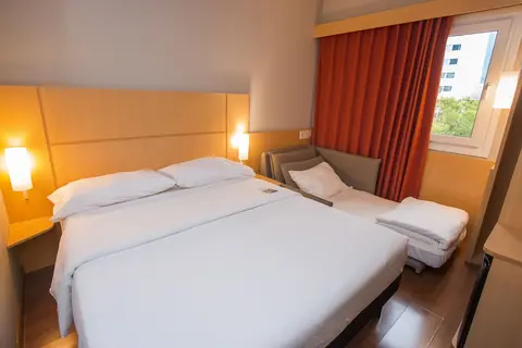 Ibis Asuncion, Room