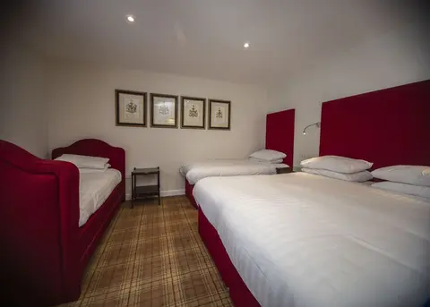 The Skye Inn, Room