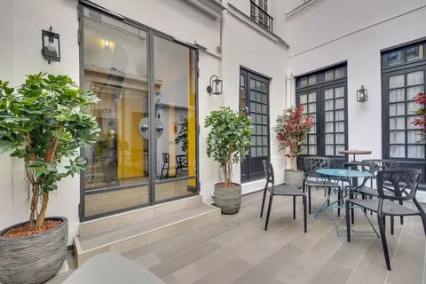 Hotel Lucien & Marinette, Terrace/patio