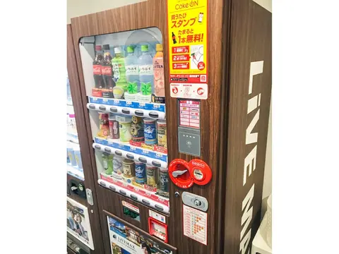 Hotel Livemax Shinjuku Kabukicho Meijidori, Vending machine