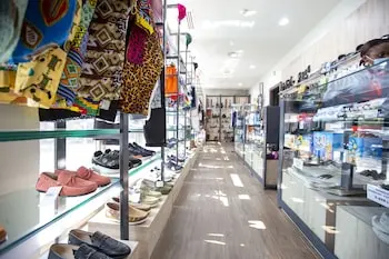 PANAFRICA BOUTIQUE AND SPA, Pro shop