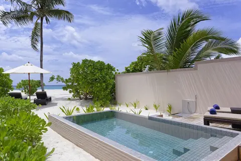 Brennia Kottefaru, Private pool