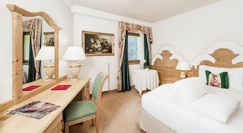 Sassongher, Room
