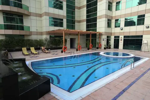 Dunes Hotel Apartments Oud Metha, Pool