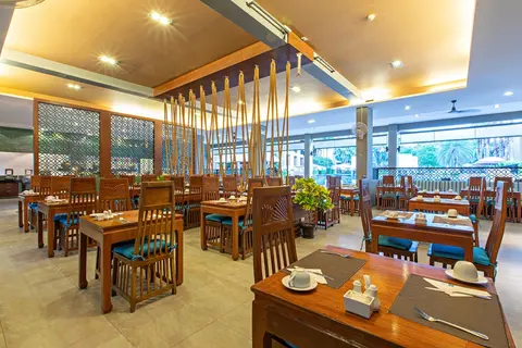 Rawai Palm Beach Resort, Restaurant