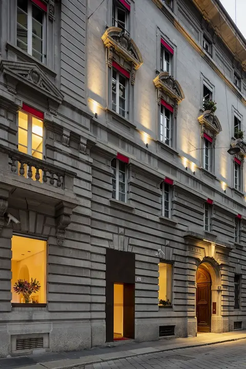 Palazzo Segreti, Front of property