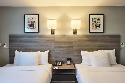 The Lodge Red Hook, Room