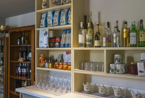 Hotel Ristorante Al Gallo, Gift shop