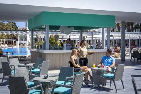 Hotel Riu Papayas - All Inclusive, Swim-up bar