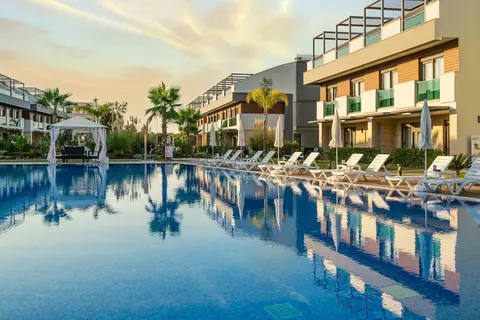 Veranda Suites, Outdoor pool