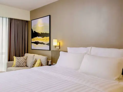 Novotel Suites Manila at Acqua, Room