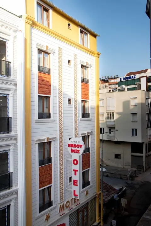Ersoy Ikiz Otel, Front of property