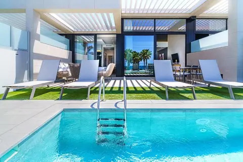Resort Cordial Santa Agueda & Perchel Beach Club, Terrace/patio