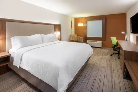 Holiday Inn Express & Suites Woodside LaGuardia Airport by IHG, Room