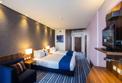 Holiday Inn Express Lisbon - Alfragide by IHG, Room