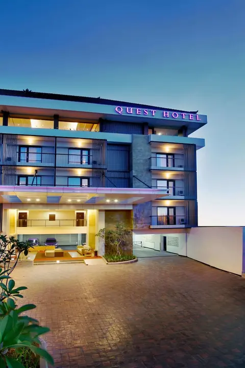 Quest Hotel Kuta by ASTON, Front of property