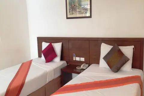 Evergreen Resort, Room