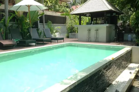 Evergreen Resort, Pool