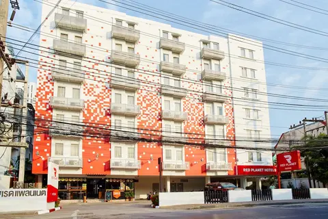 Red Planet Phuket Patong, Exterior