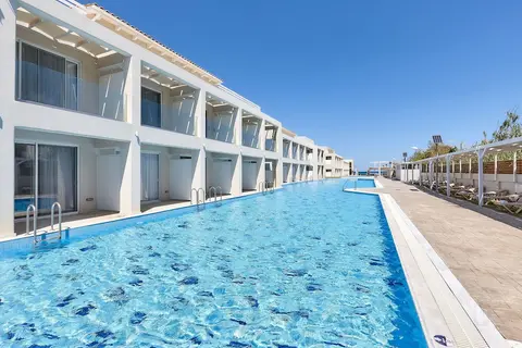 St. Constantin Beach Hotel and Spa, Pool
