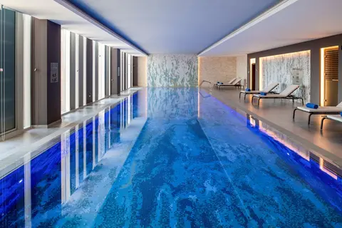 DoubleTree by Hilton Riyadh Financial District, Pool
