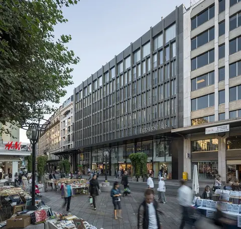 Fraser Suites Geneva, Front of property
