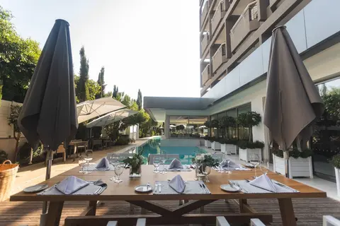 Alasia Hotel, Terrace/patio