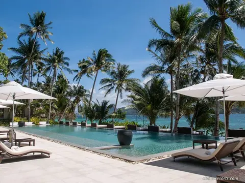 Pangulasian Island Resort, Infinity pool