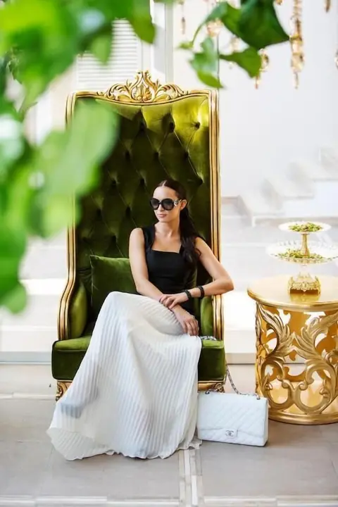 Elegance East Hotel, 