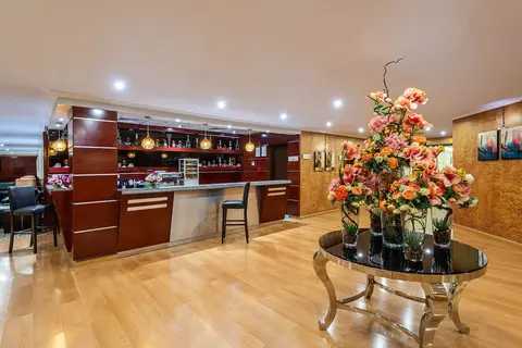 Boudl Abha, Reception