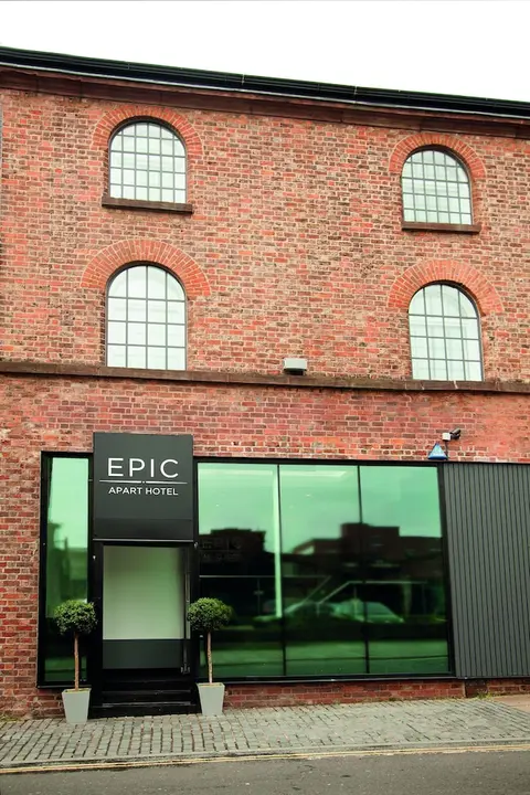 EPIC Apartments Seel Street, Front of property