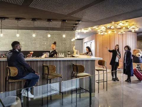 Novotel Belleville Paris 20, Interior entrance