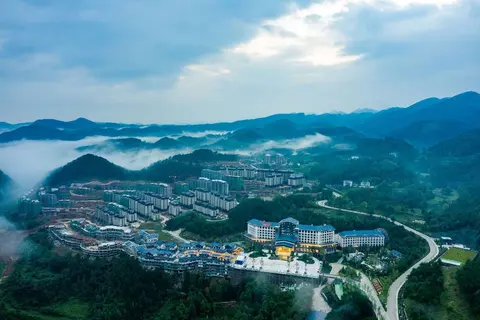 Ramada by Wyndham Guangyuan Zengjiashan Resort, Exterior